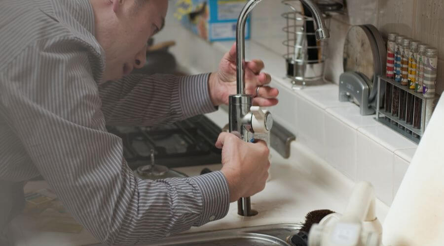 Professional dishwasher leak emergency plumber services in Houston